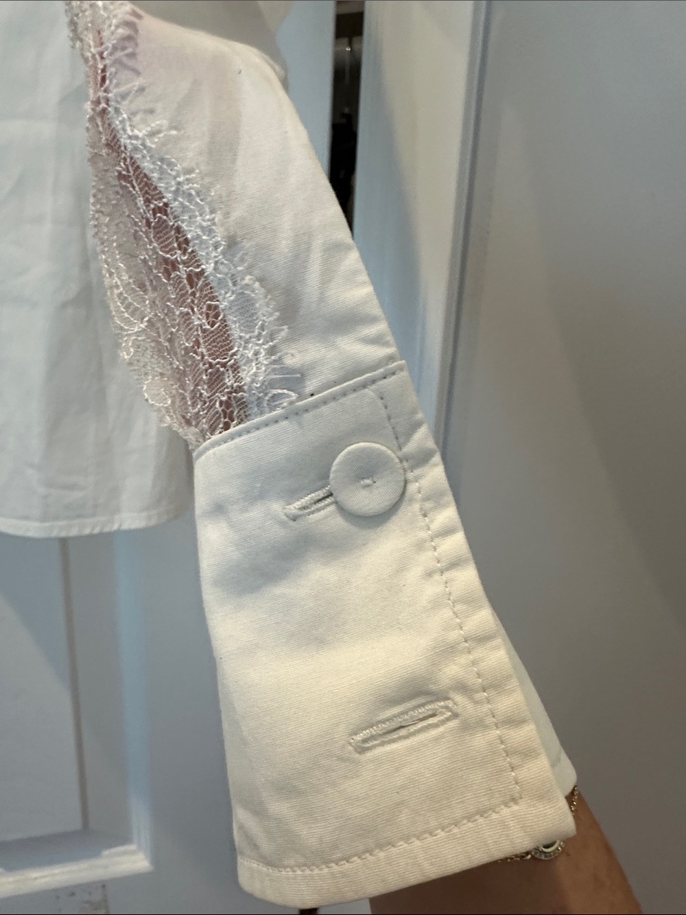 Vintage Valentino White Cotton Button Down Shirt with Lace Panel Detailing - Picture 3 of 7